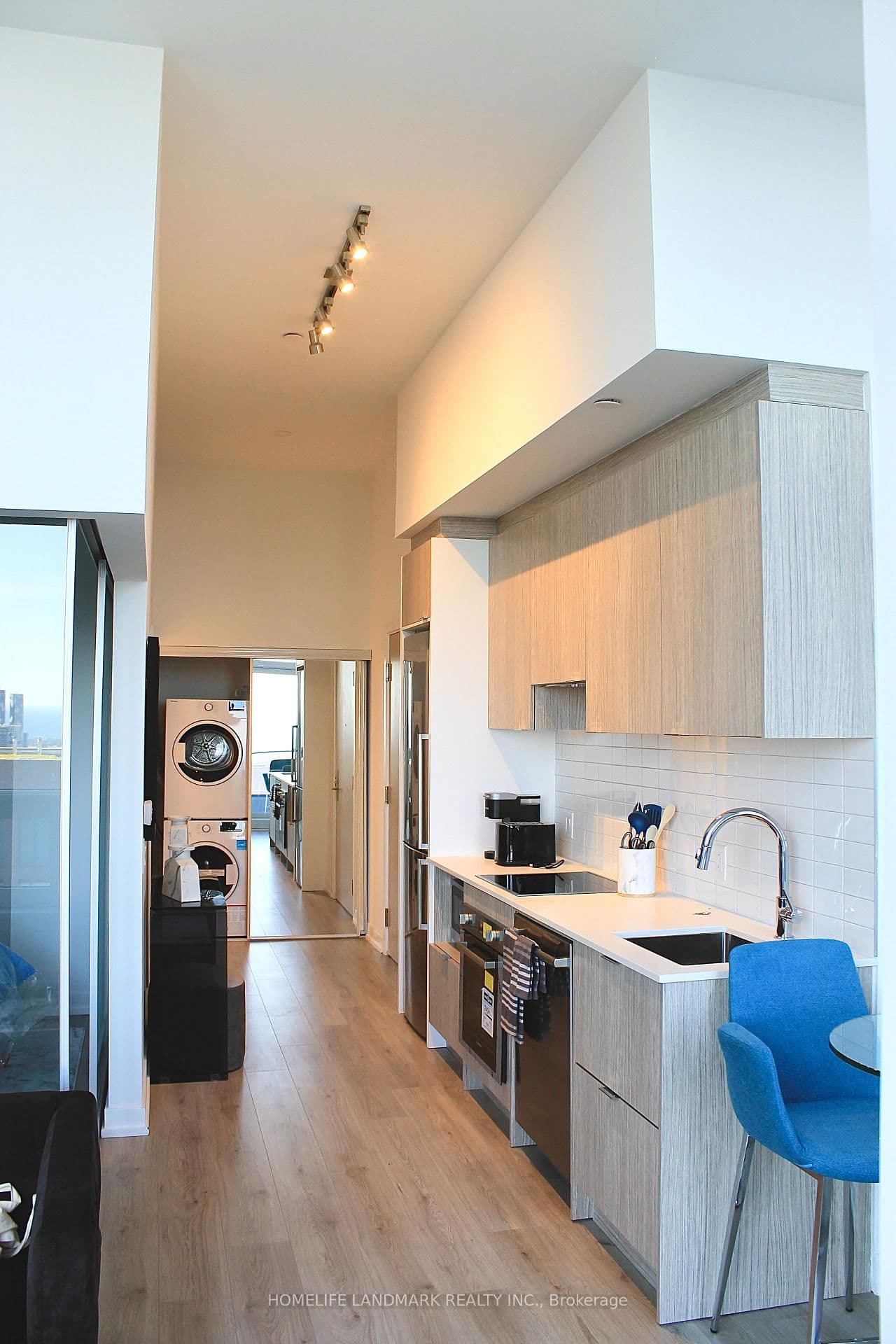 395 Bloor Street E, Unit 5511 thumbnail 4