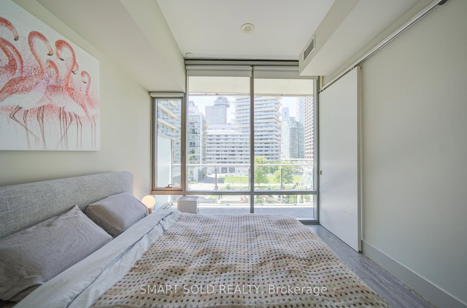 39 Queens Quay E, Unit 436 thumbnail 16