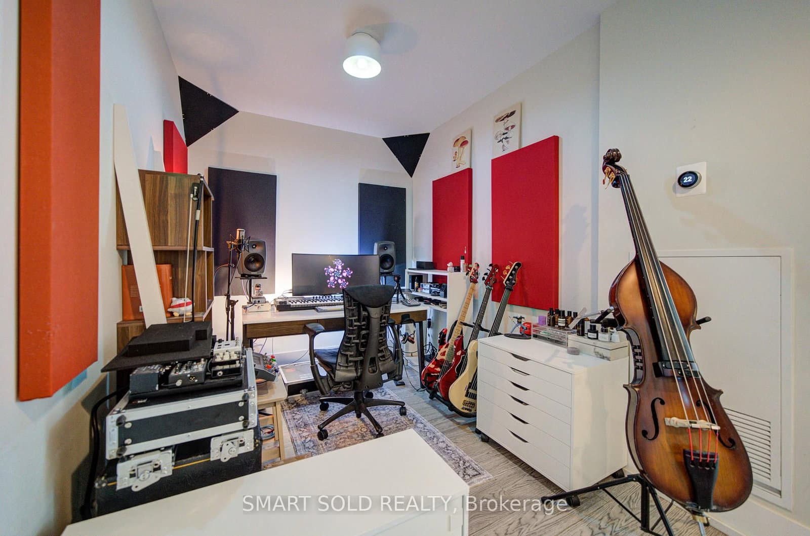 39 Queens Quay E, Unit 436 thumbnail 22