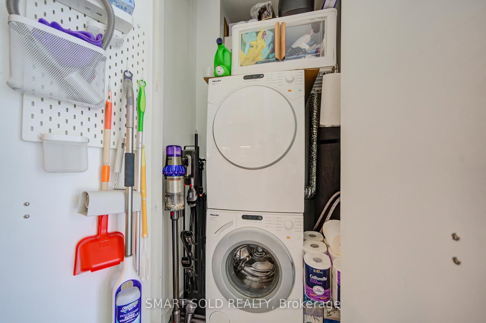 39 Queens Quay E, Unit 436 thumbnail 26