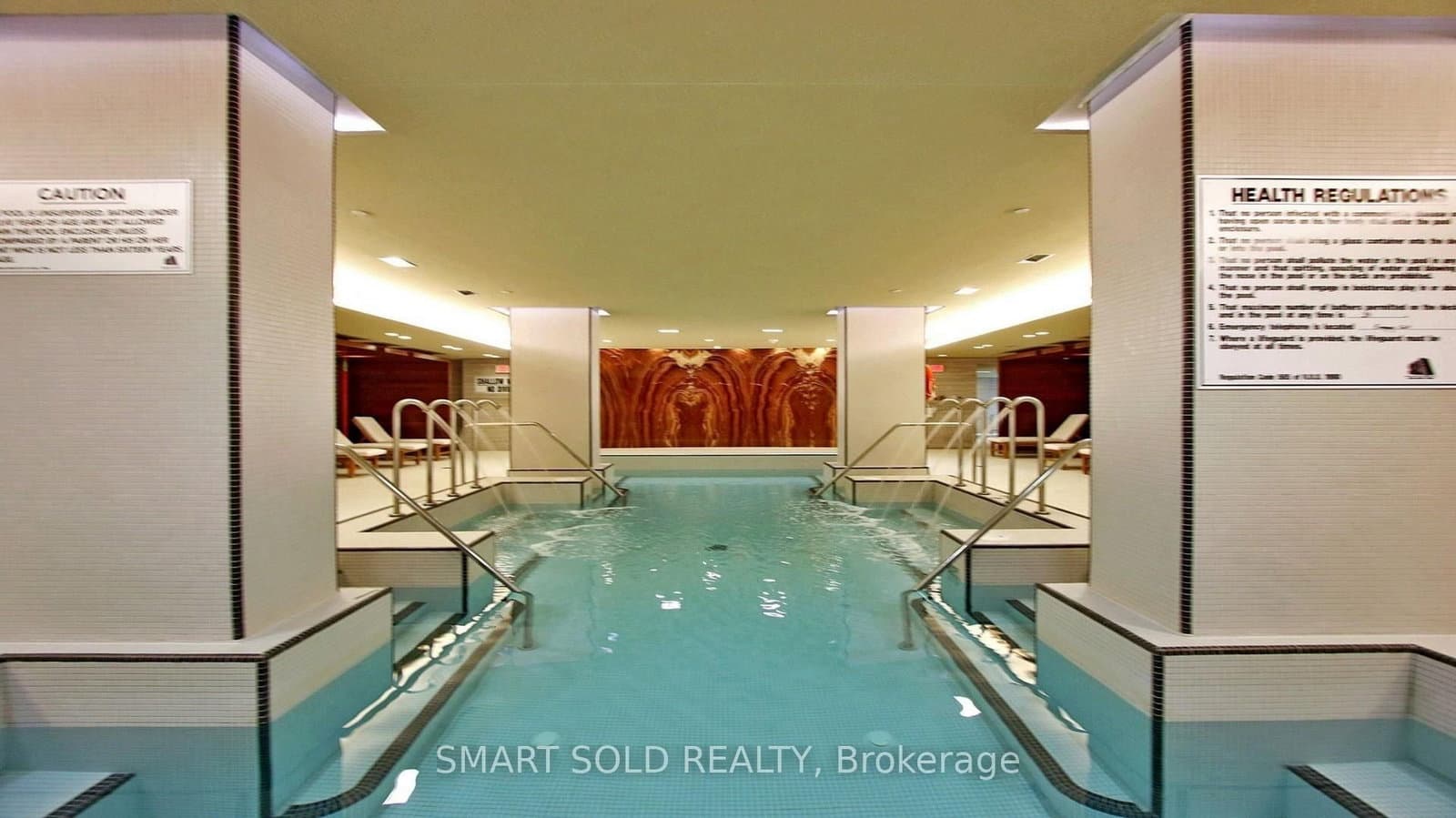 39 Queens Quay E, Unit 436 thumbnail 32