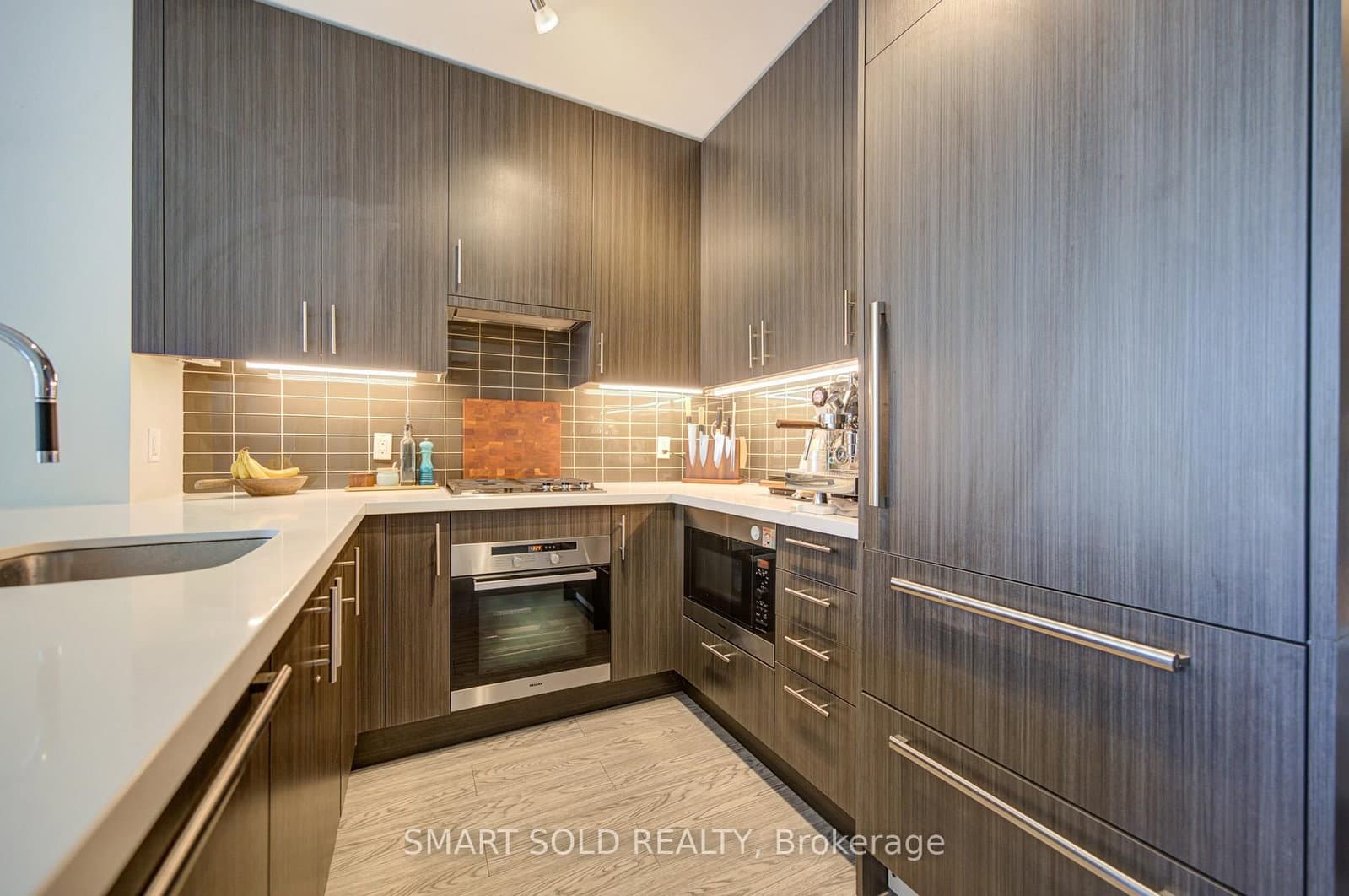 39 Queens Quay E, Unit 436 thumbnail 7