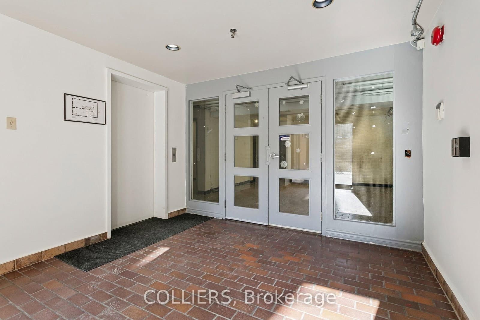 489 Queen Street E, Unit B100 thumbnail 3