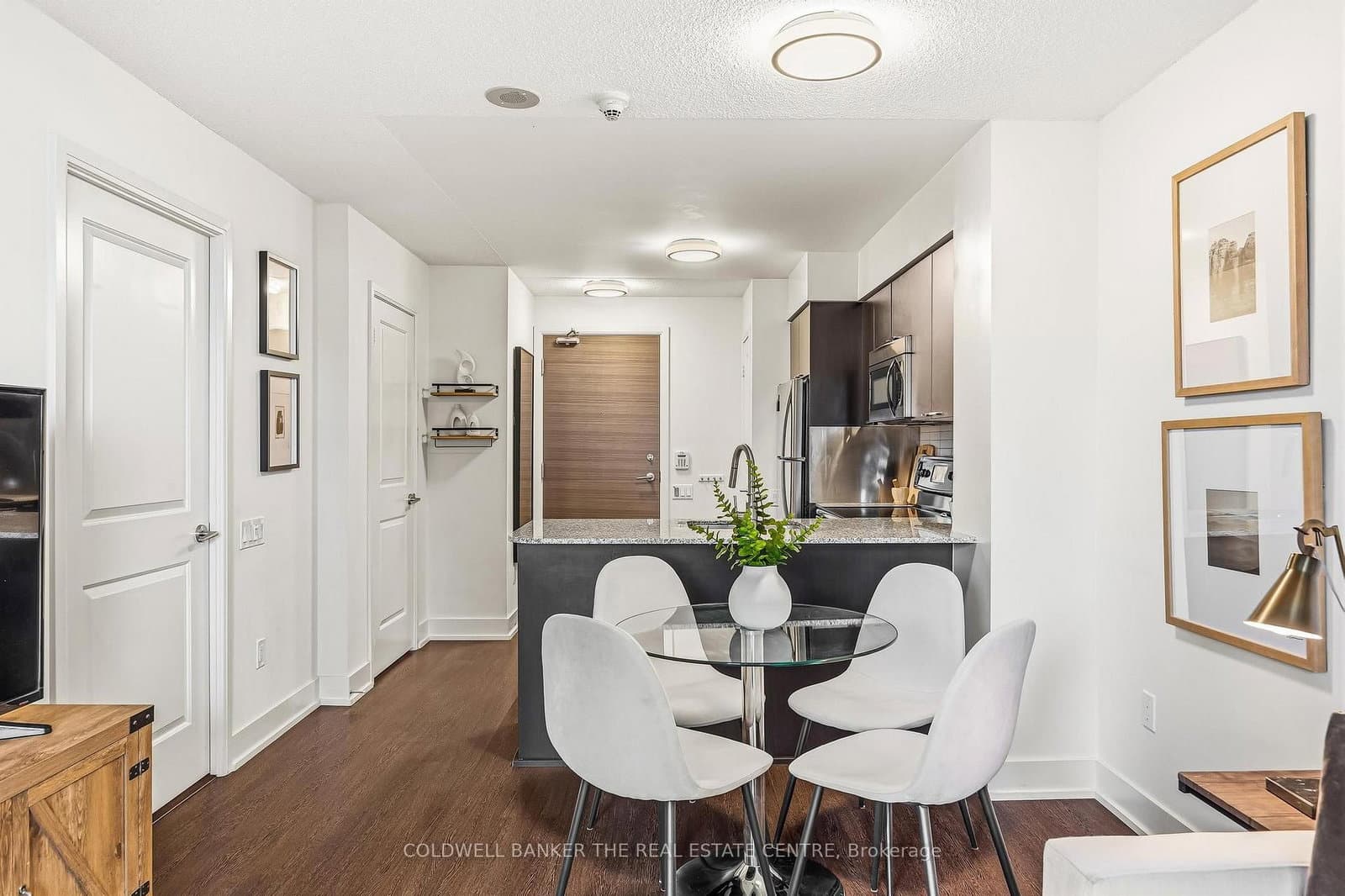 23 Sheppard Avenue E, Unit 912 thumbnail 10