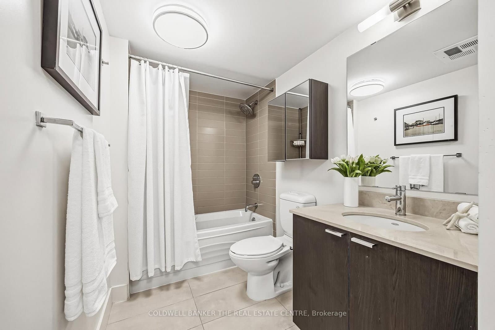 23 Sheppard Avenue E, Unit 912 thumbnail 17