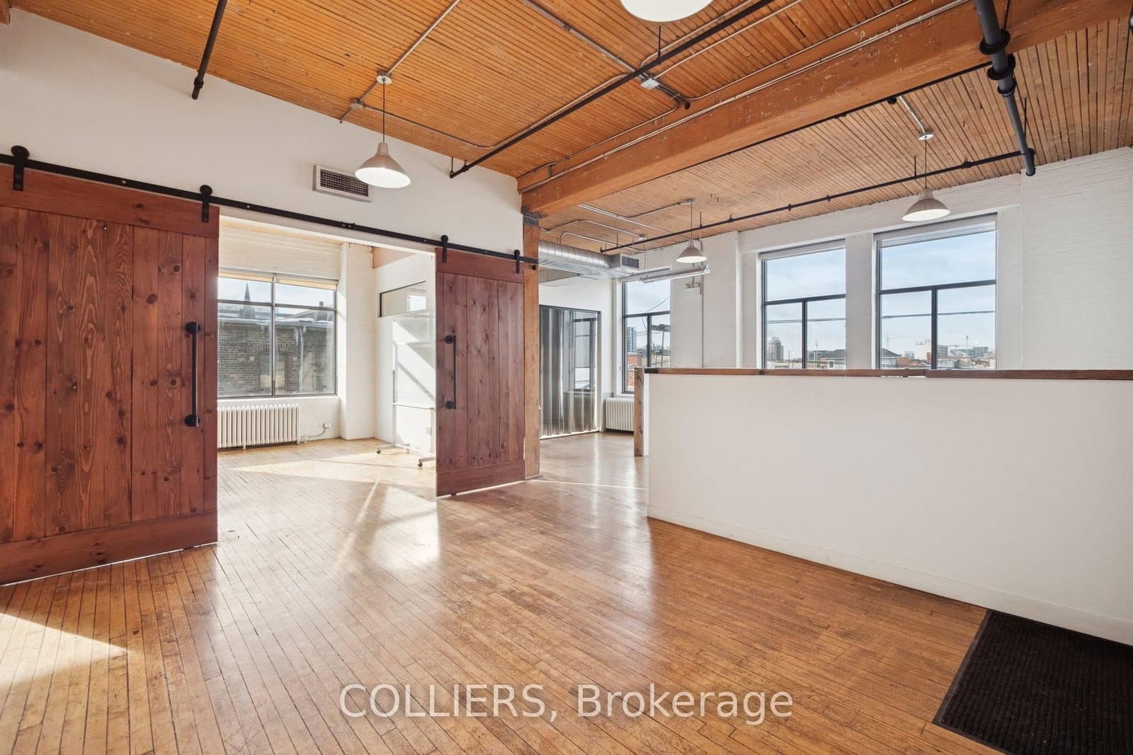 183 Bathurst Street, Unit 401 thumbnail 3