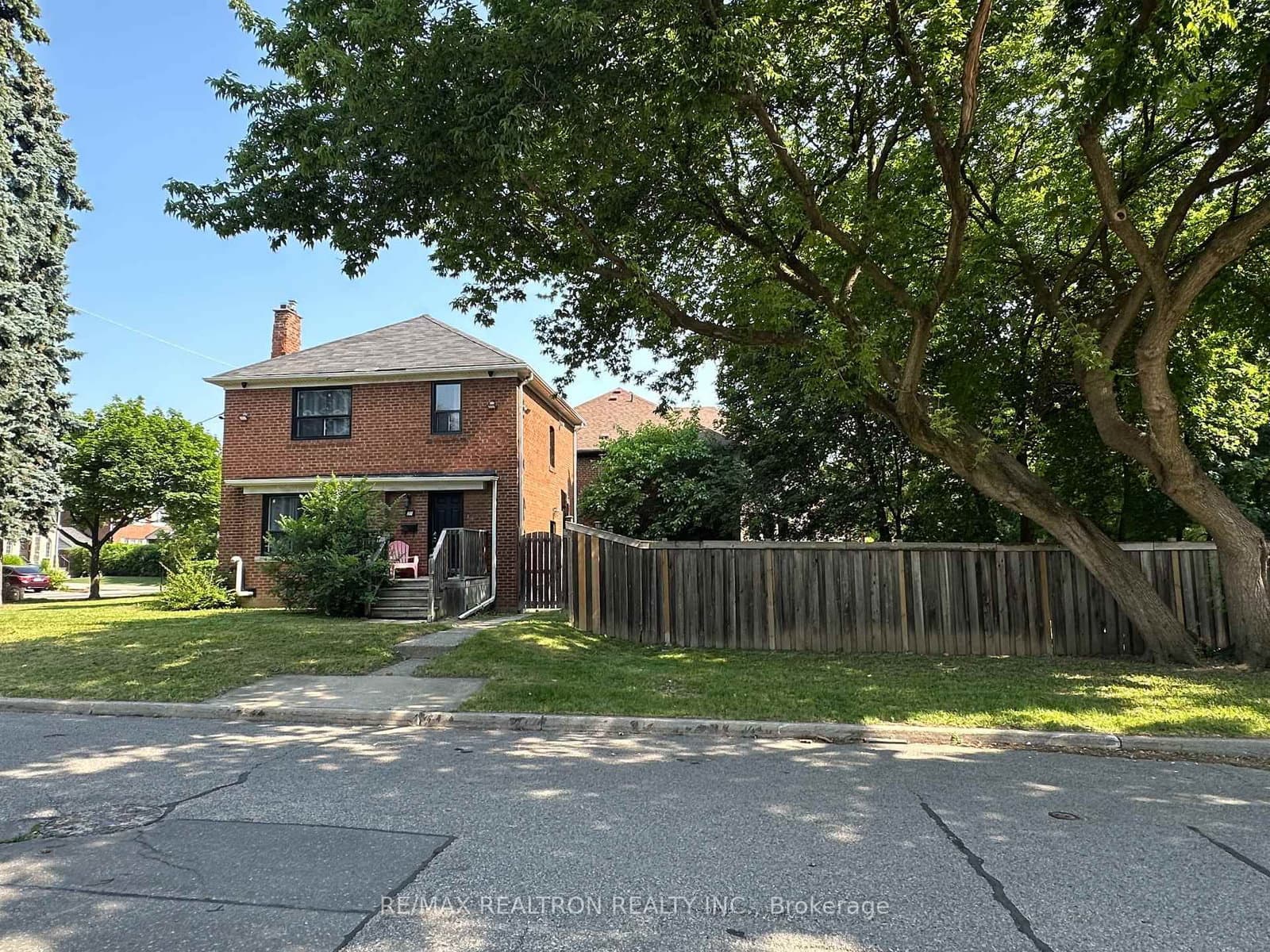 27 Westgate Boulevard thumbnail 2