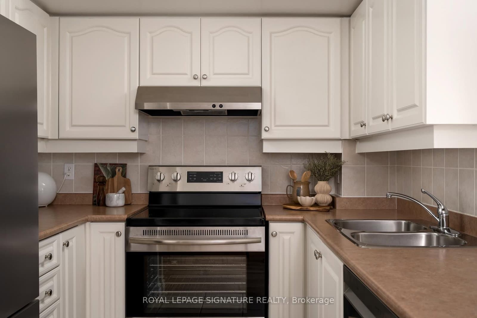 2 Rean Drive, Unit 306 thumbnail 18