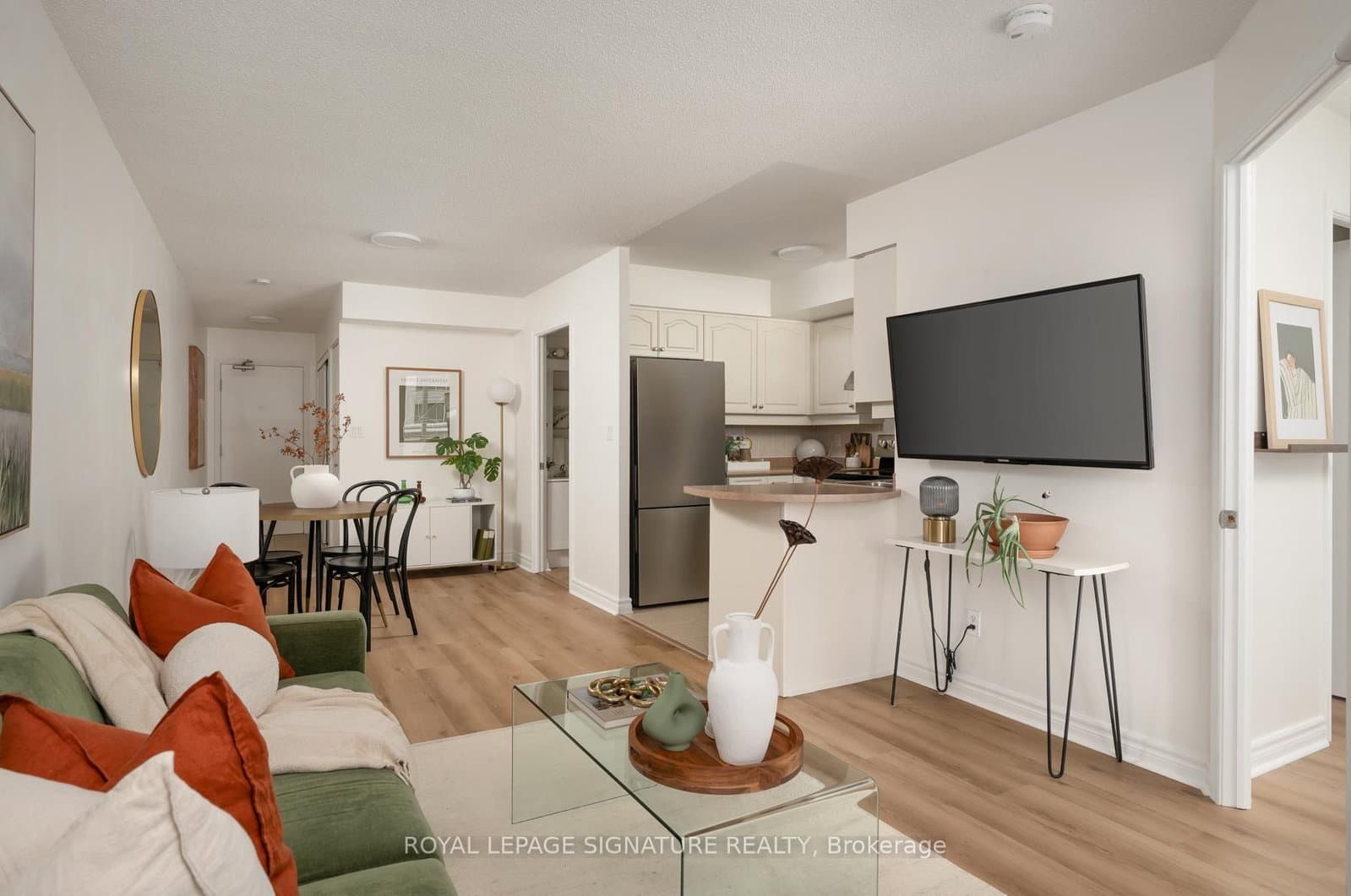 2 Rean Drive, Unit 306 thumbnail 3
