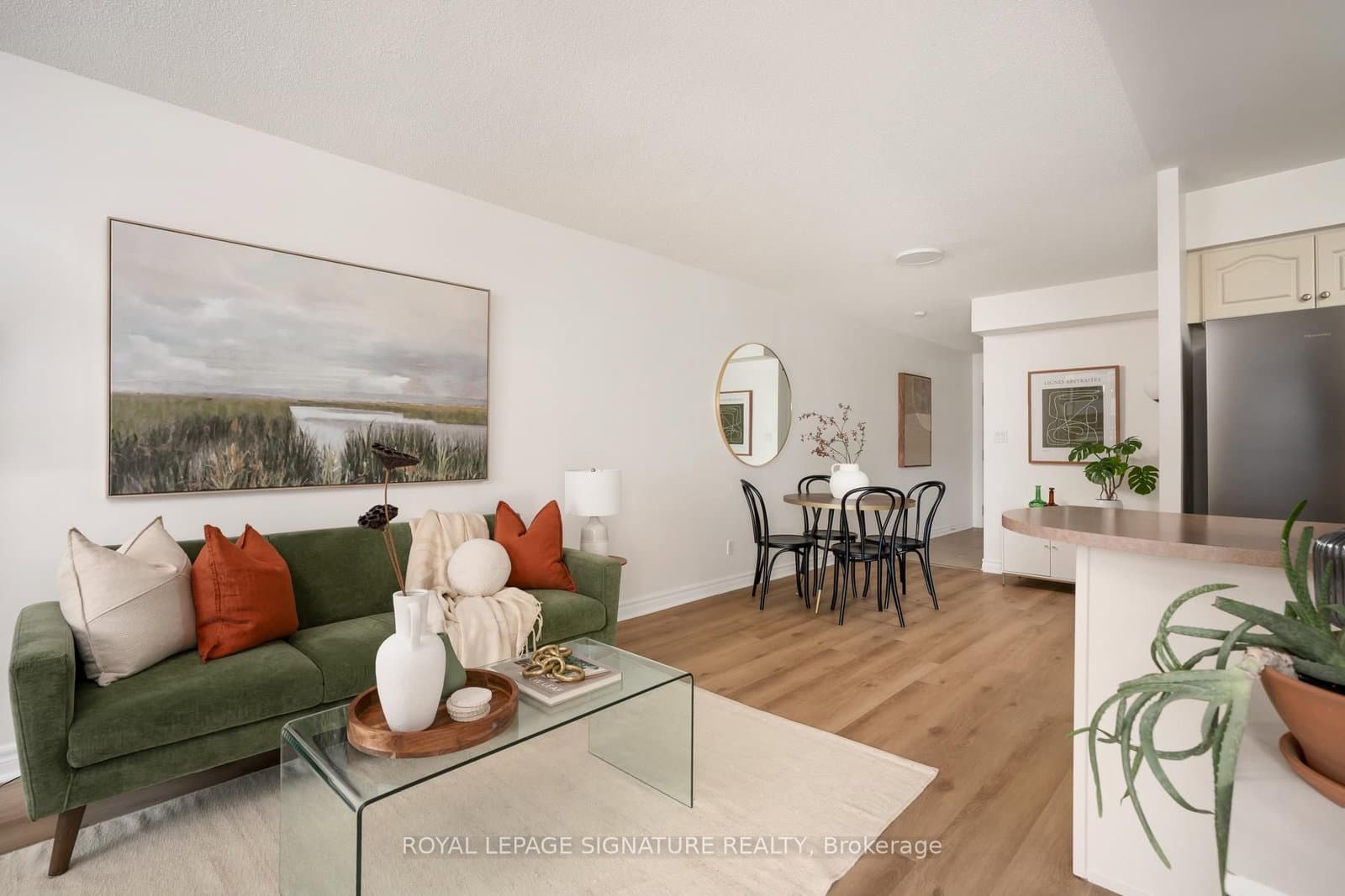 2 Rean Drive, Unit 306 thumbnail 4