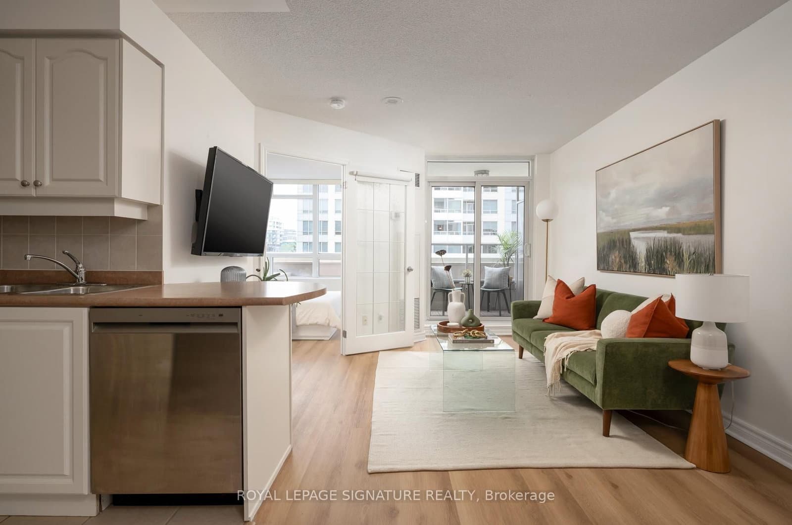 2 Rean Drive, Unit 306 thumbnail 5