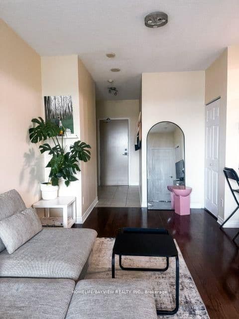 18 Holmes Avenue, Unit 501 thumbnail 10