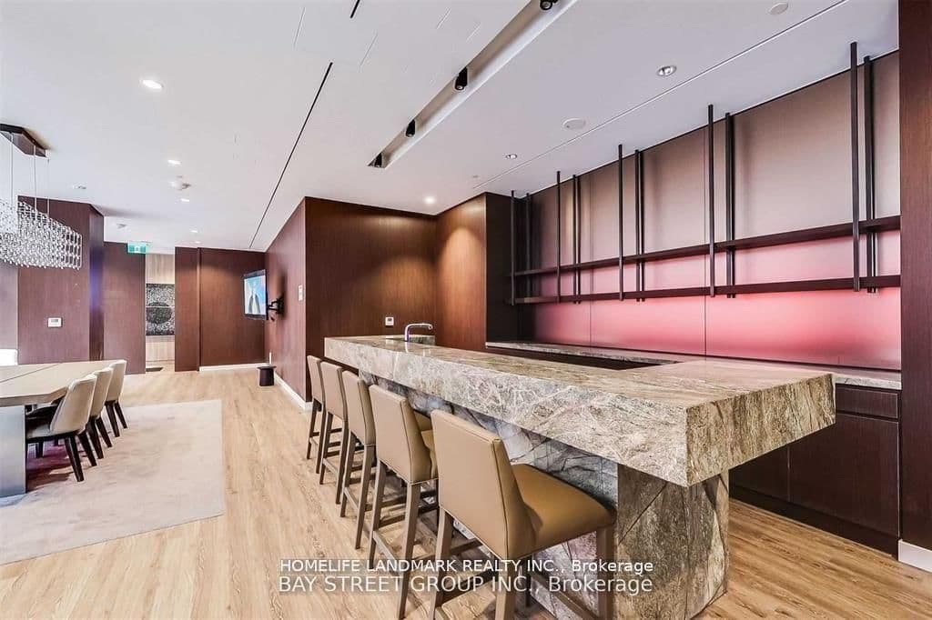 27 BATHURST Street, Unit 1113 thumbnail 7