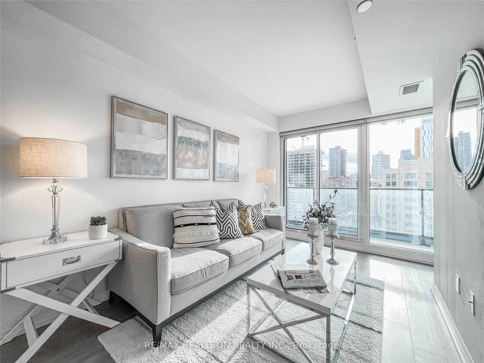 251 Jarvis Street, Unit 1430 thumbnail 11