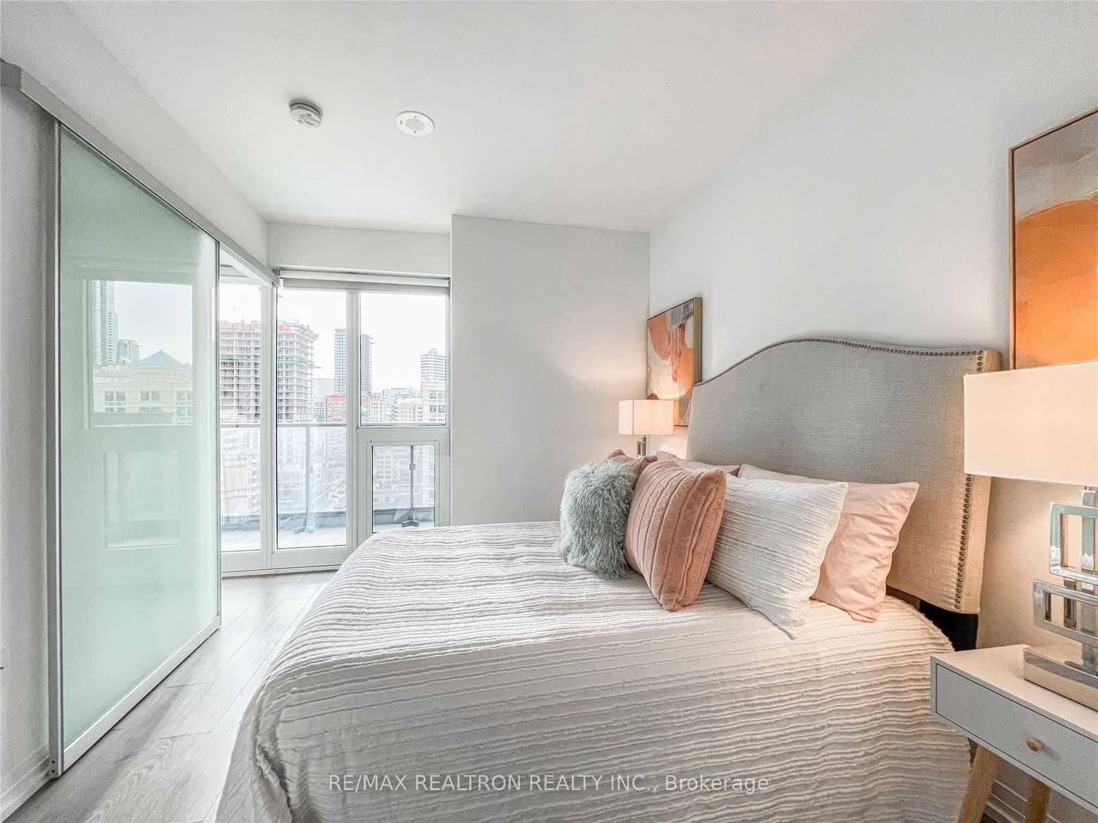 251 Jarvis Street, Unit 1430 thumbnail 16