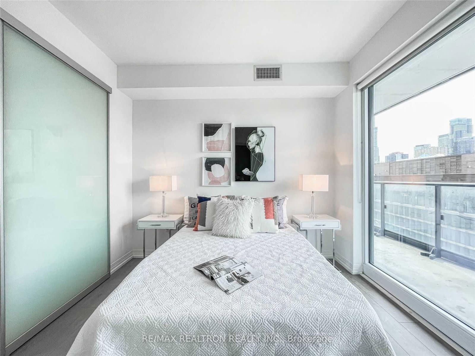 251 Jarvis Street, Unit 1430 thumbnail 9