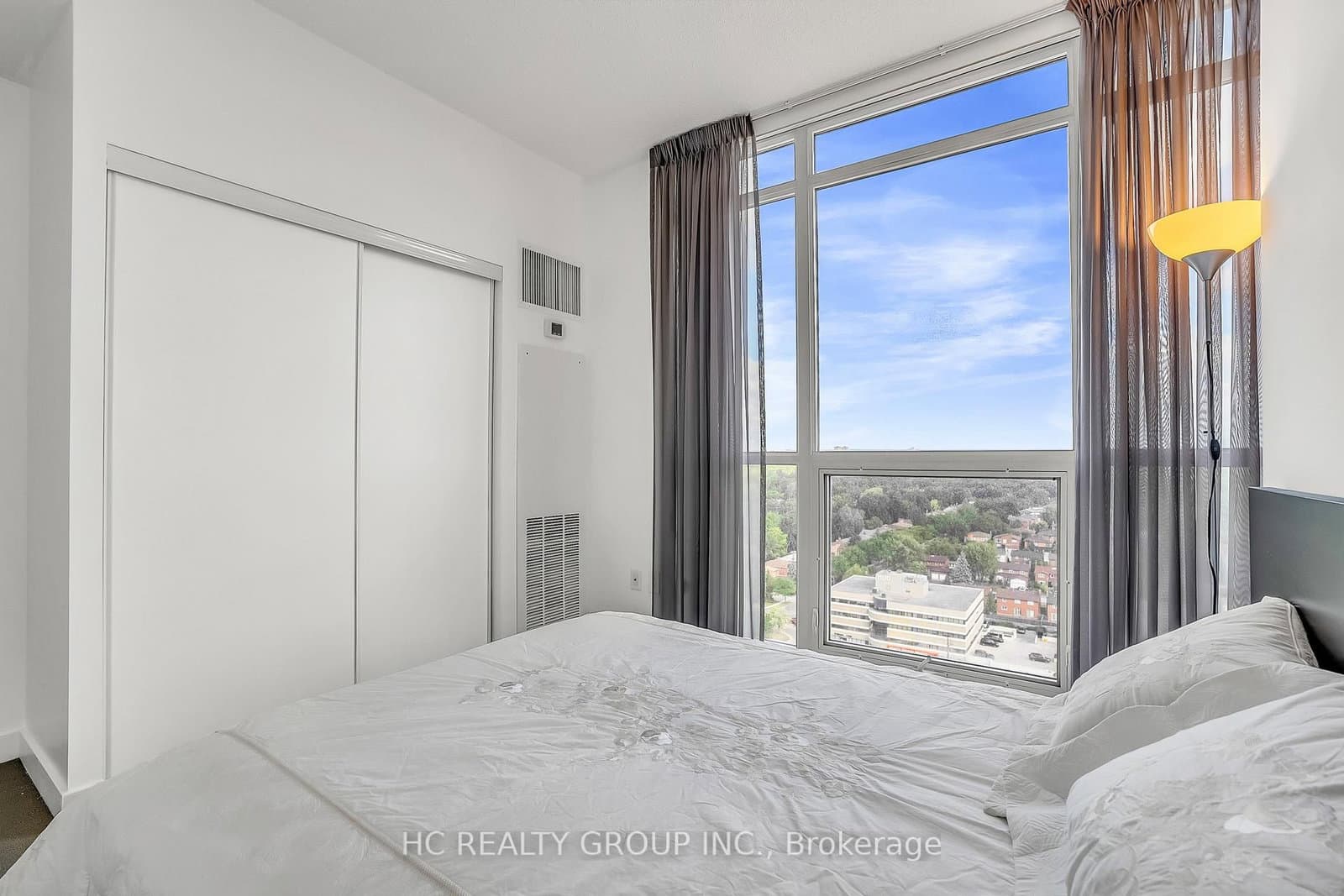 33 Singer Court, Unit 2205 thumbnail 11