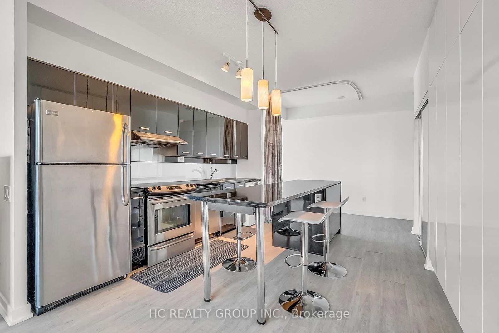 33 Singer Court, Unit 2205 thumbnail 8