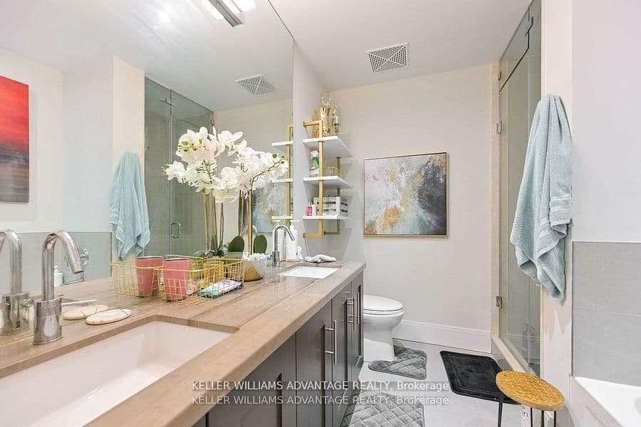 29 Queens Quay E, Unit 616 thumbnail 13