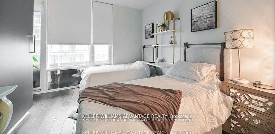 29 Queens Quay E, Unit 616 thumbnail 9