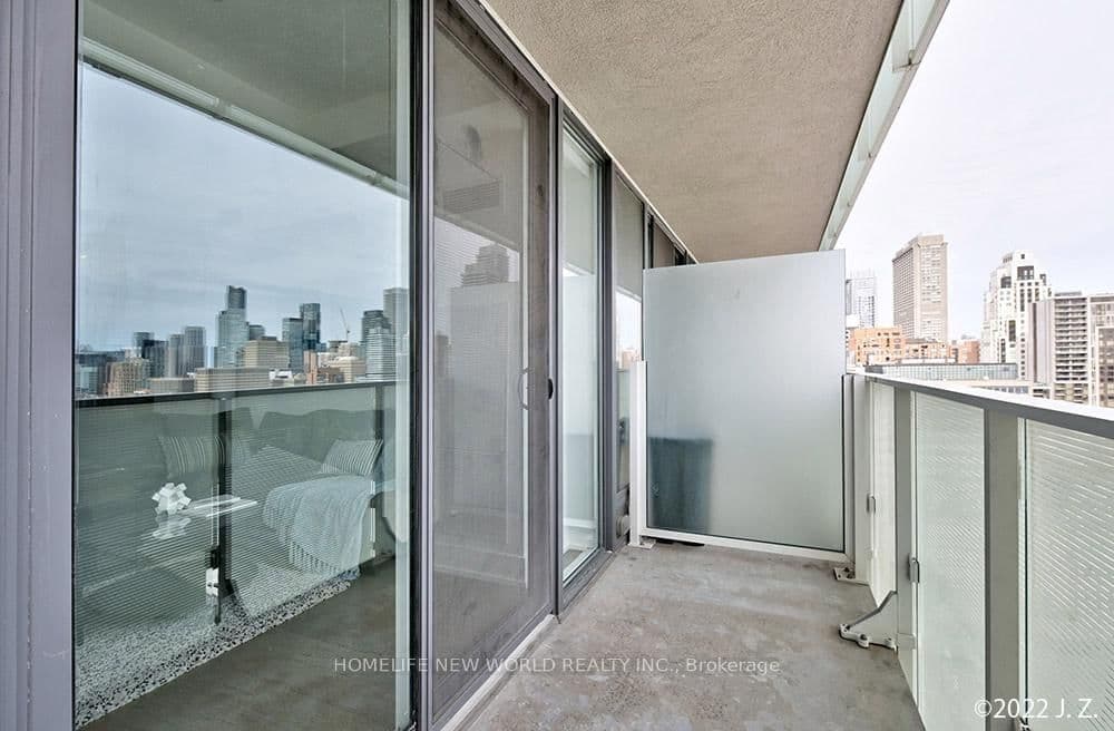 200 Bloor Street W, Unit 1601 thumbnail 21
