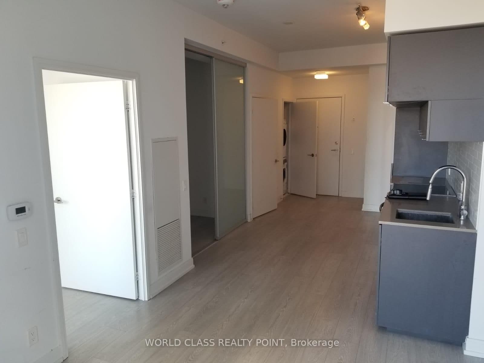 181 Dundas Street E, Unit 4702 thumbnail 3