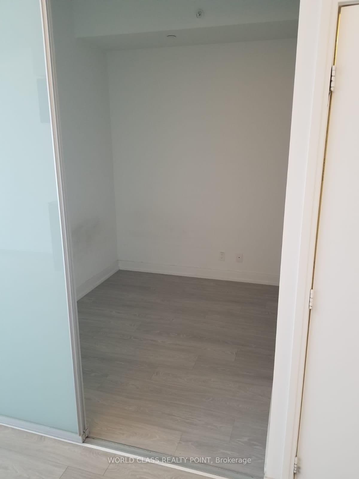 181 Dundas Street E, Unit 4702 thumbnail 9