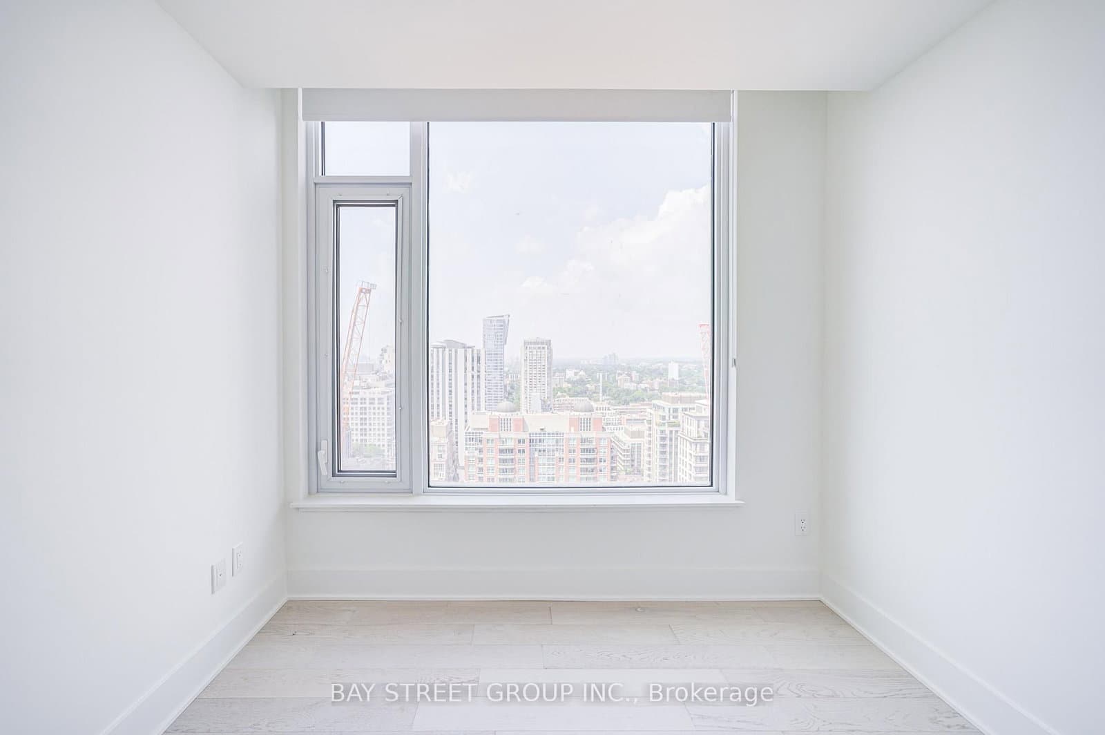 11 Yorkville Avenue, Unit 2312 thumbnail 27