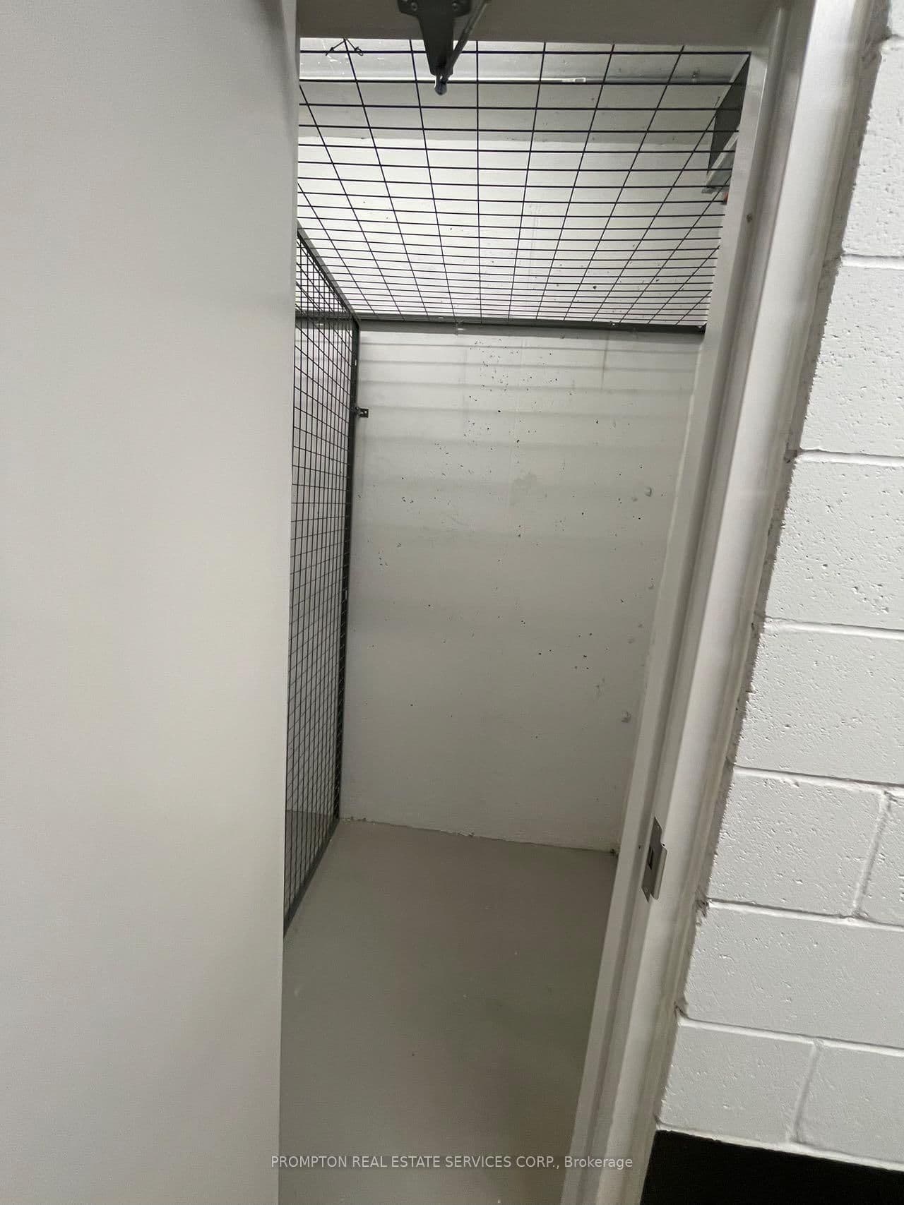 85 McMahon Drive, Unit 2015 thumbnail 26