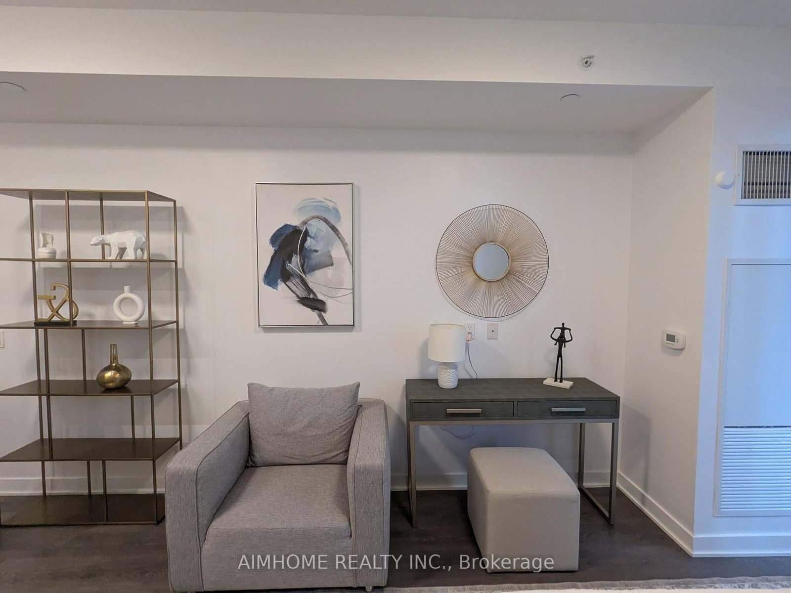 125 Blue Jays Way, Unit 2710 thumbnail 5