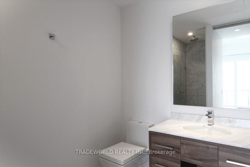 488 University Avenue, Unit 2101 thumbnail 11