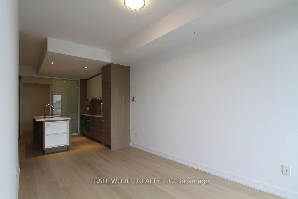 488 University Avenue, Unit 2101 thumbnail 5