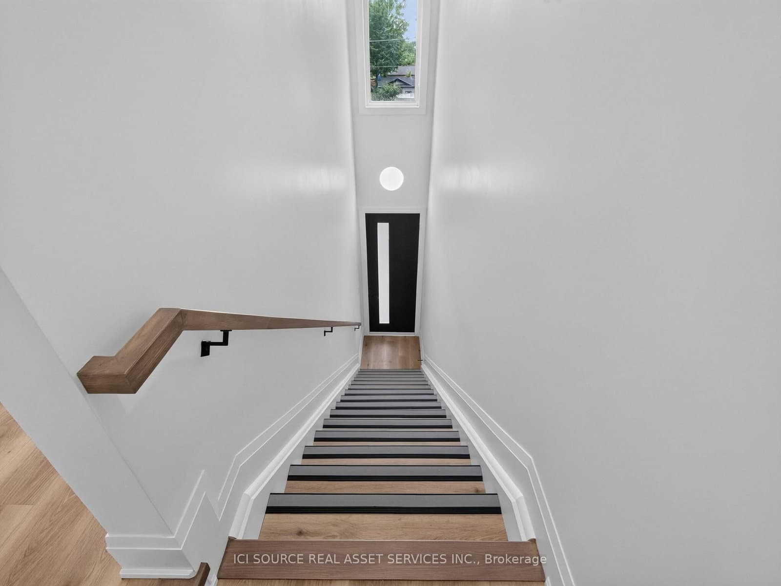 28 Norcross Road, Unit Unit 2 thumbnail 28