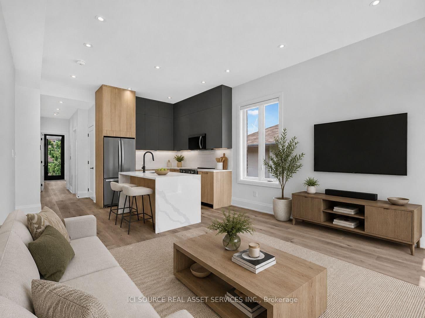28 Norcross Road, Unit Unit 2 thumbnail 3