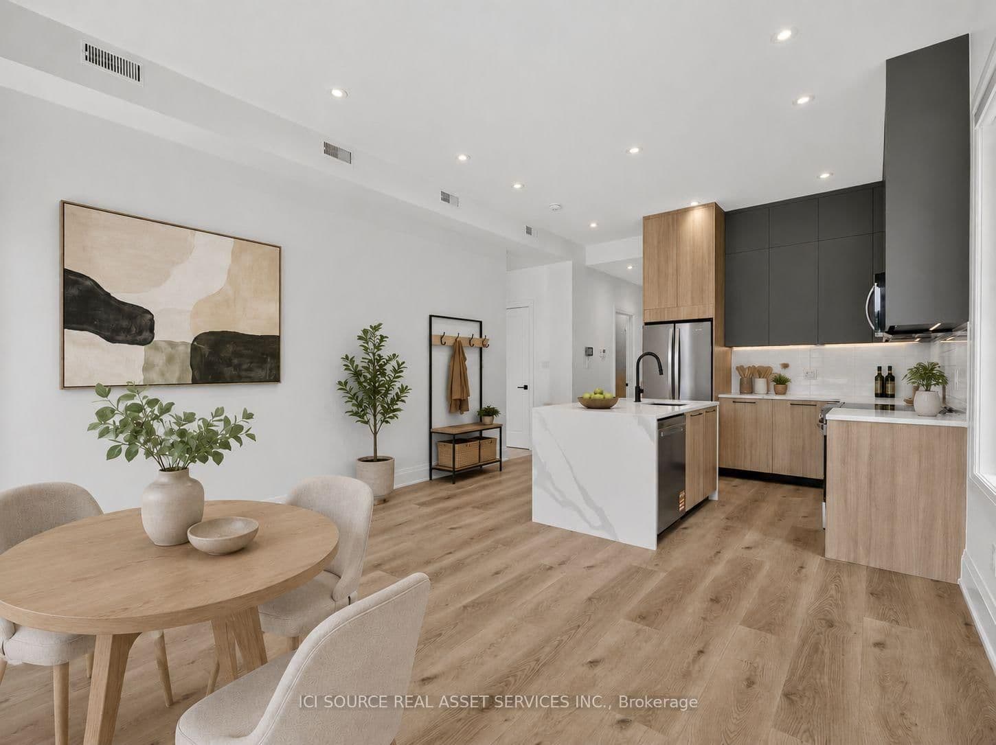 28 Norcross Road, Unit Unit 2 thumbnail 5