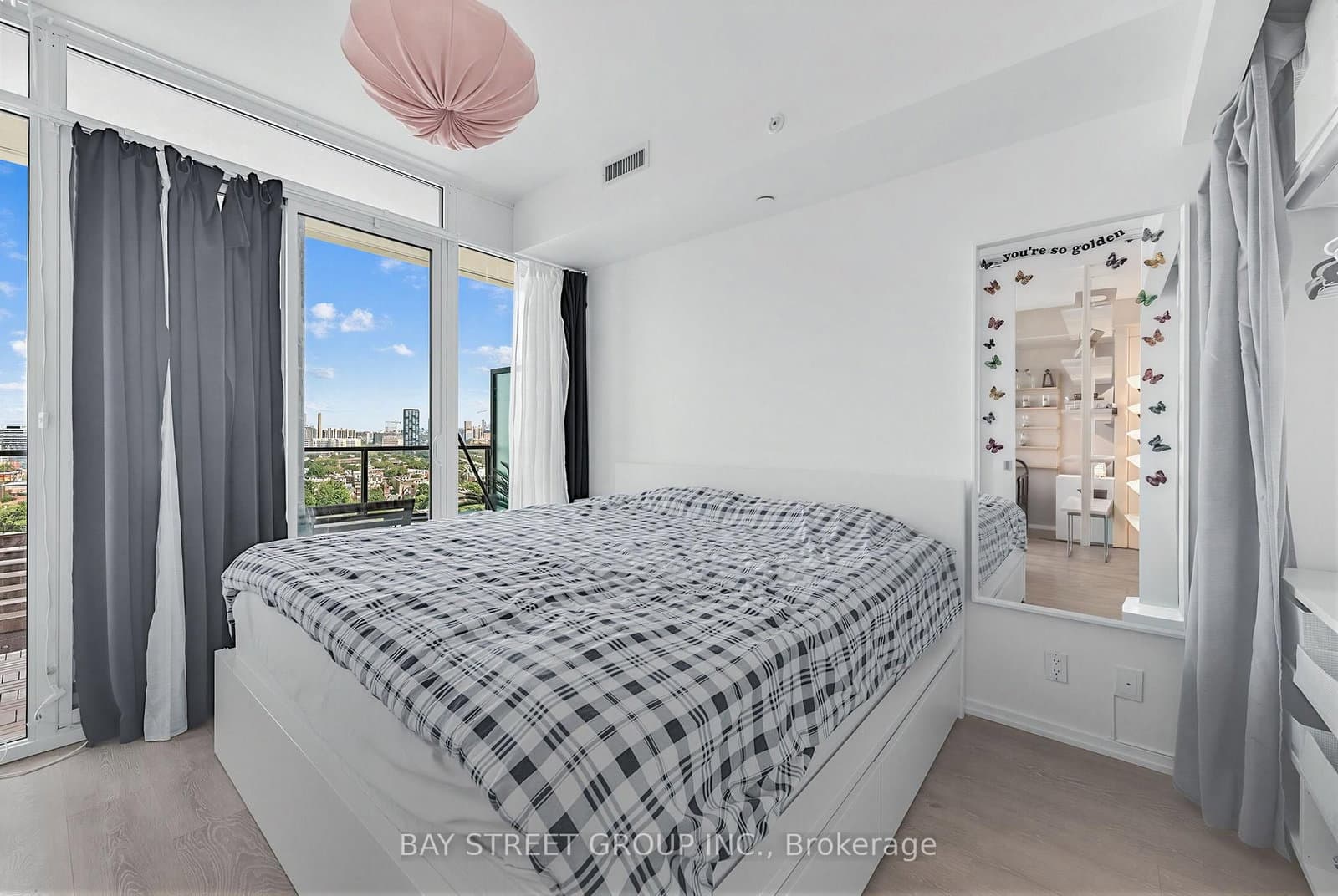 125 Peter Street, Unit 1803 thumbnail 19