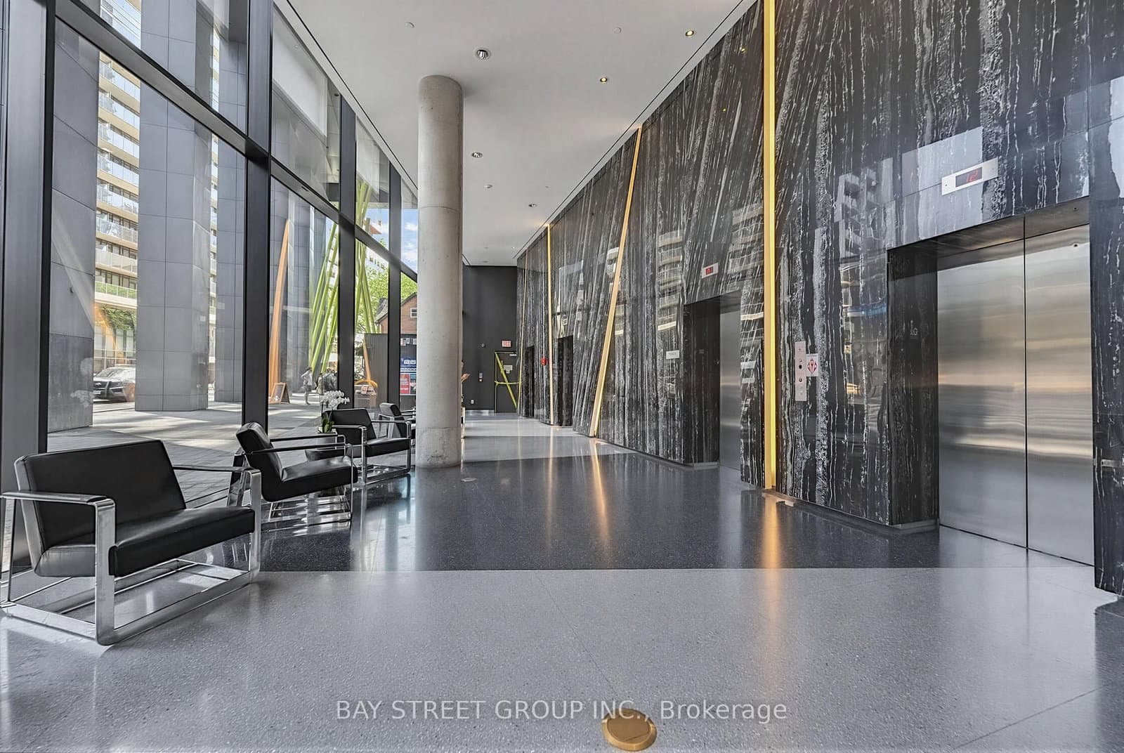 125 Peter Street, Unit 1803 thumbnail 40