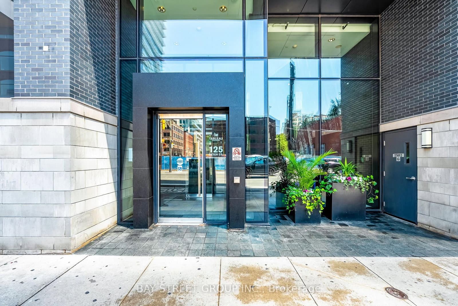 125 Peter Street, Unit 1803 thumbnail 42