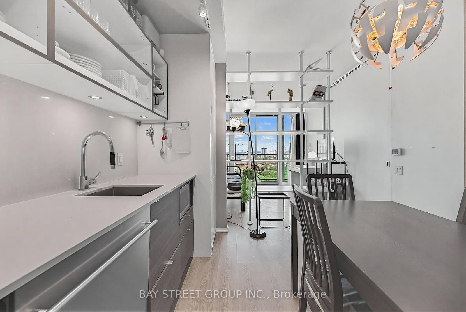 125 Peter Street, Unit 1803 thumbnail 6