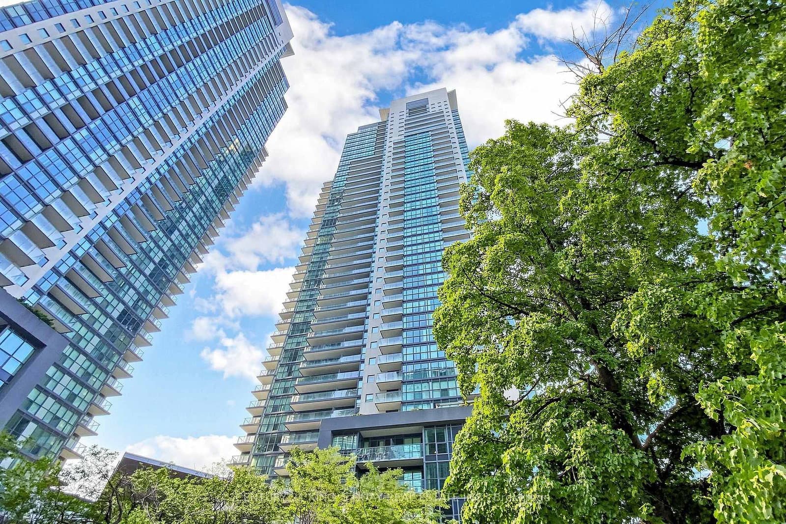 #LPH101 - 5168 Yonge Street