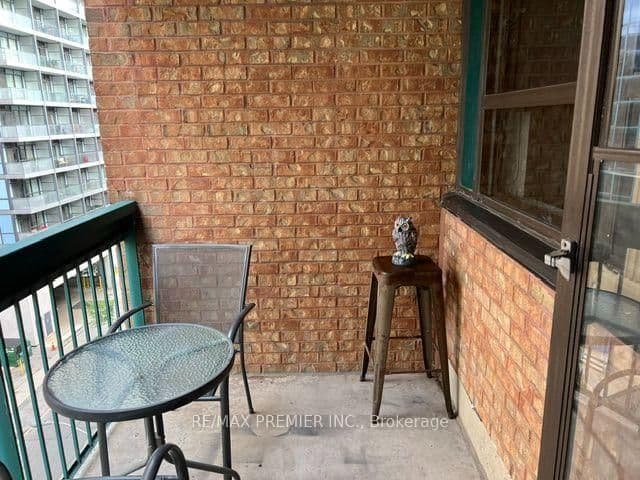 80 St Patrick Street, Unit 718 thumbnail 6