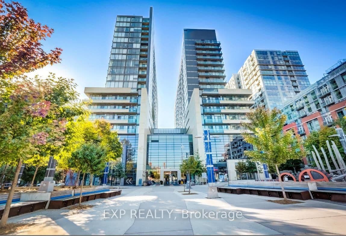 #611E - 36 Lisgar Street