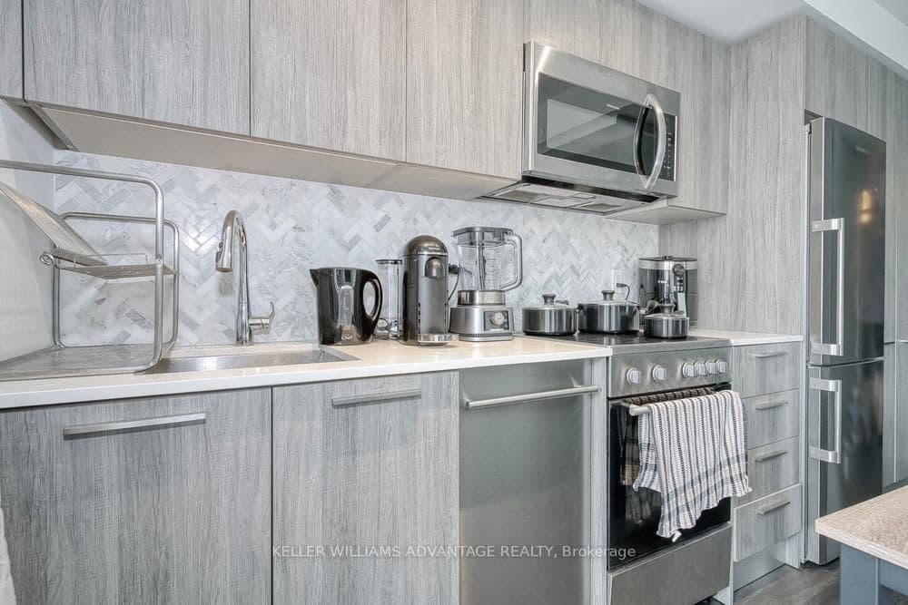 28 Wellesley Street E, Unit 603 thumbnail 17
