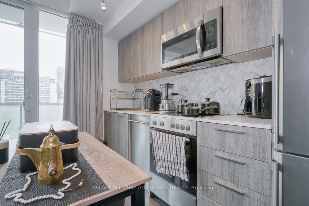 28 Wellesley Street E, Unit 603 thumbnail 18
