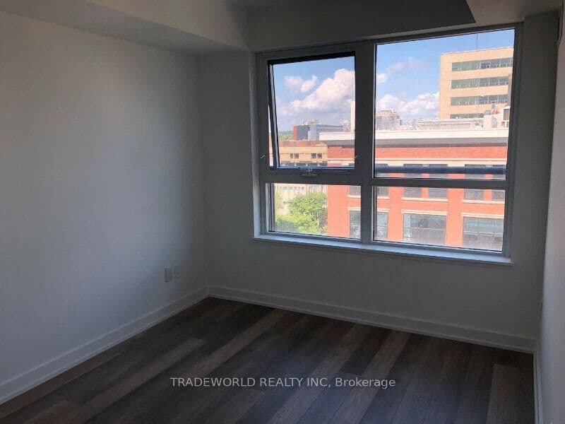 181 Huron Street, Unit 707 thumbnail 6