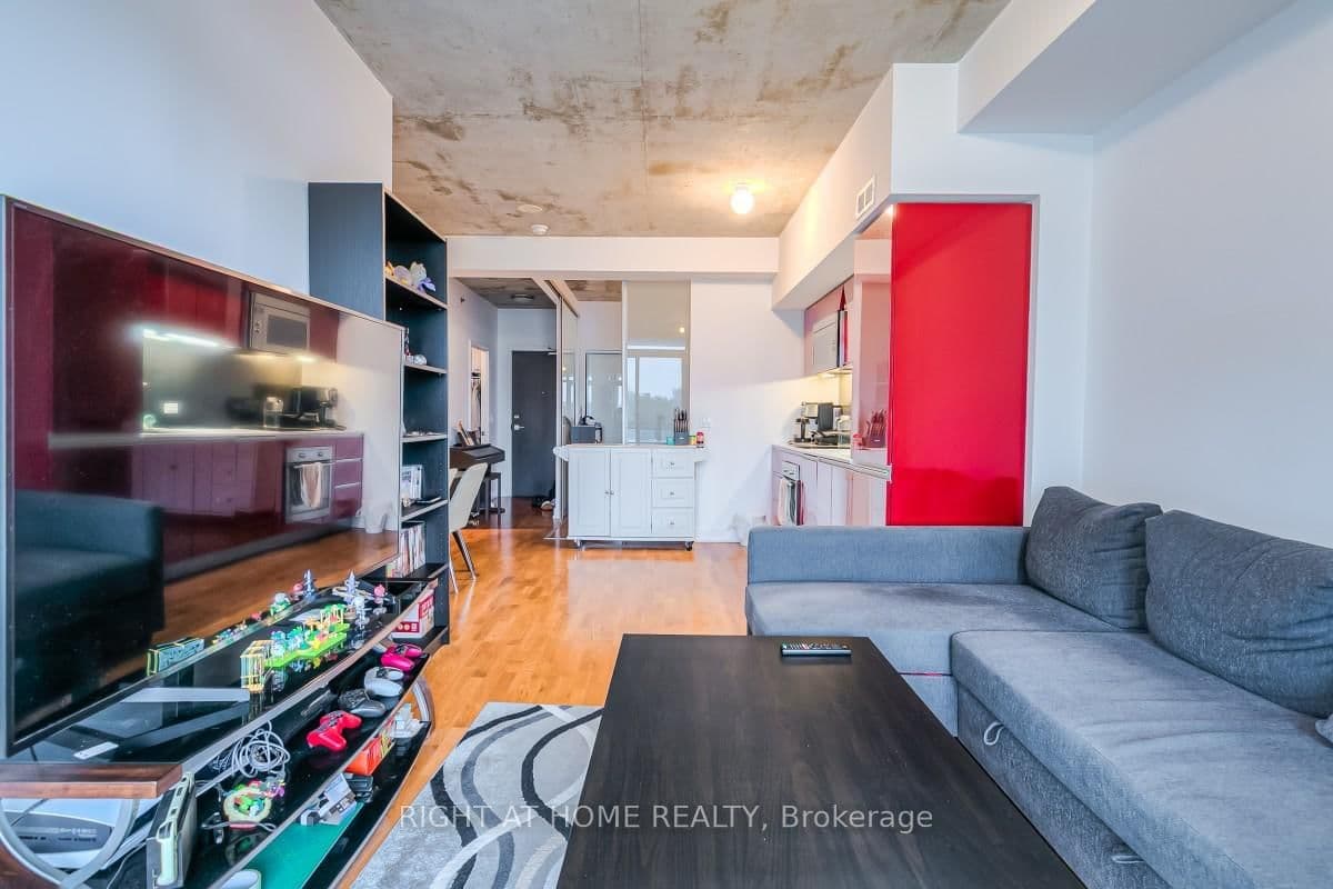 20 Minowan Miikan Lane, Unit 419 thumbnail 5
