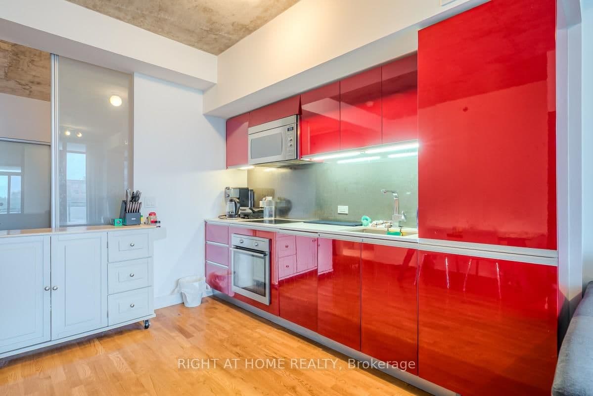 20 Minowan Miikan Lane, Unit 419 thumbnail 7