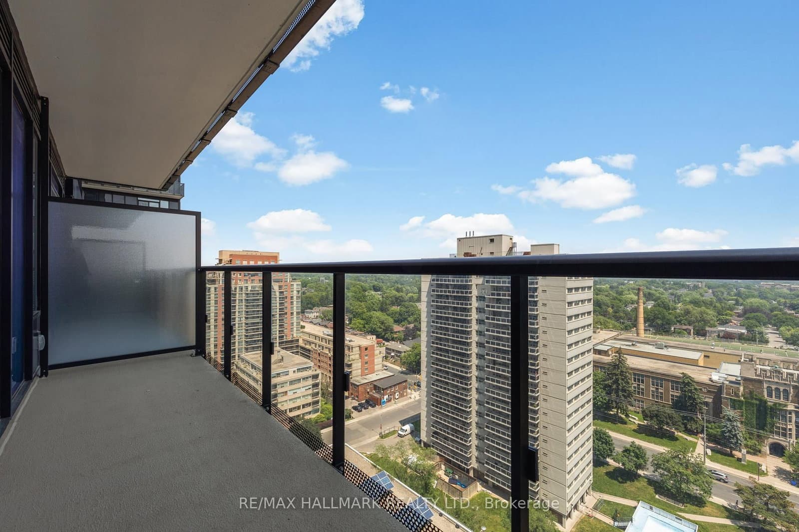 127 Broadway Avenue, Unit 1611 thumbnail 12