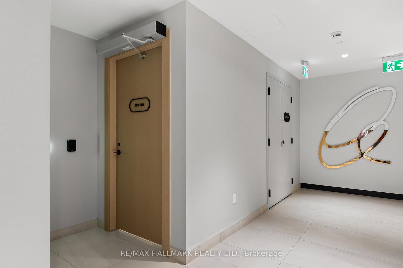 127 Broadway Avenue, Unit 1611 thumbnail 39