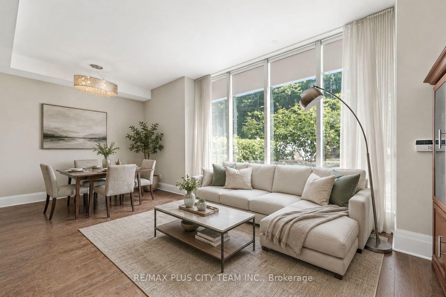 29 Queens Quay E, Unit TH122 thumbnail 3